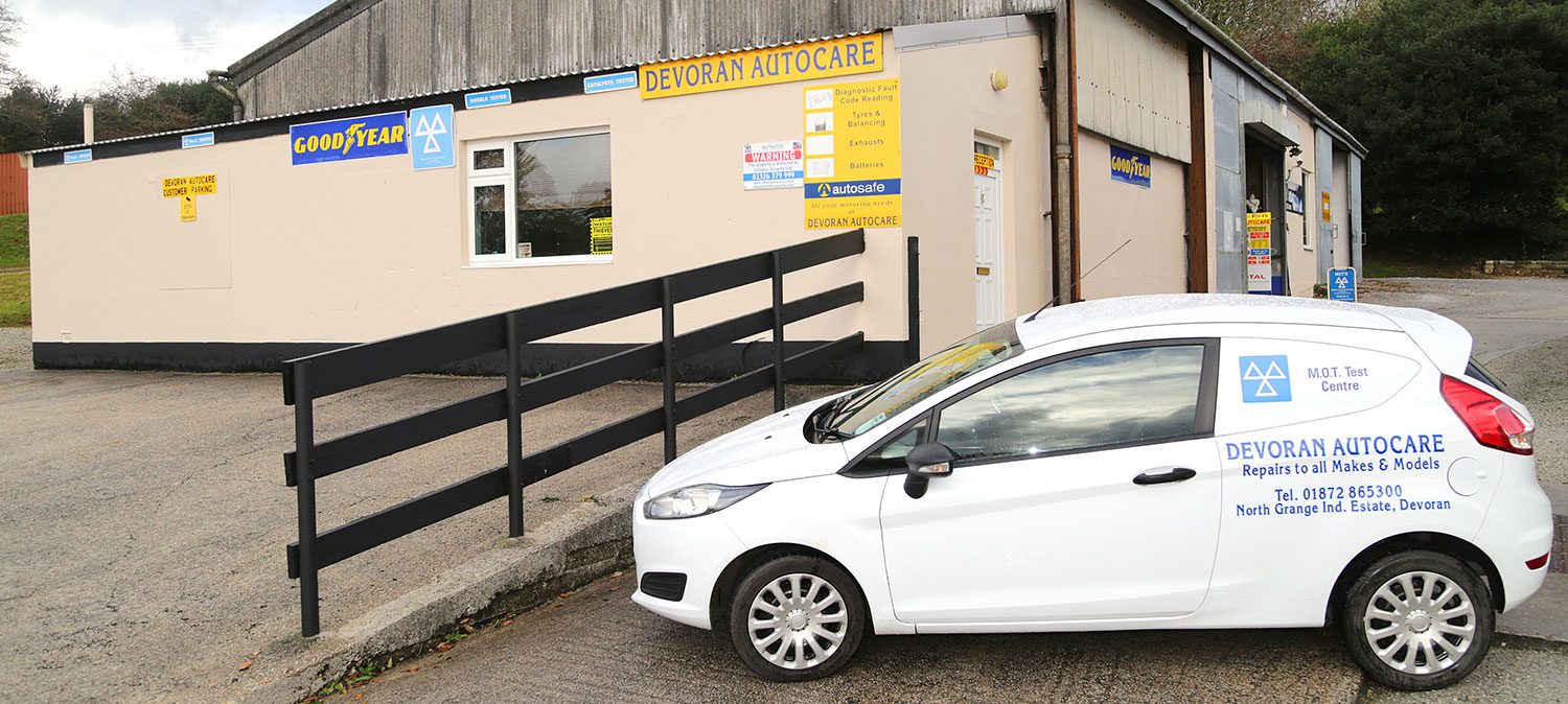 Devoran Autocare workshop and courtesy car at North Grange Industrial Estate